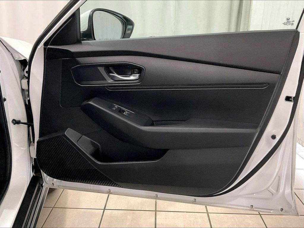 Used 2025 Honda Accord LX image 12