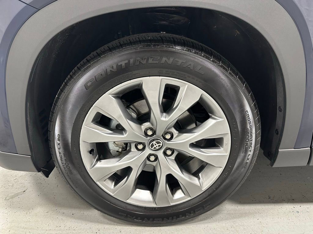 Used 2025 Toyota Grand Highlander AWD image 67