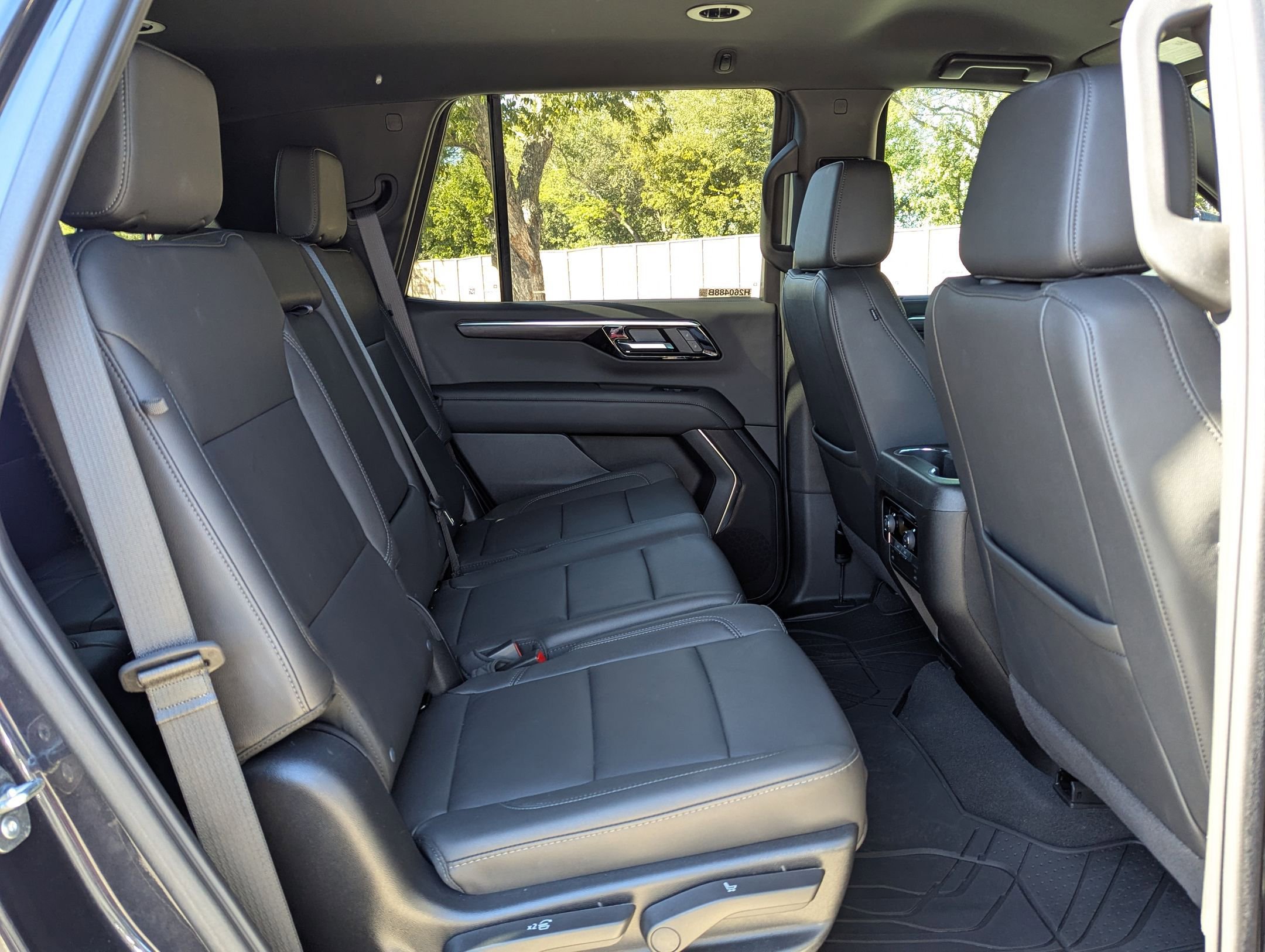 Used 2025 Chevrolet Tahoe LT image 25