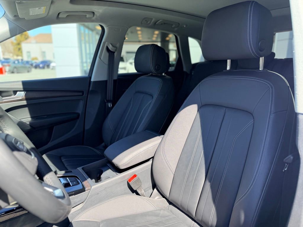Certified 2023 Audi Q5 2.0T Premium w/ Convenience Package image 11