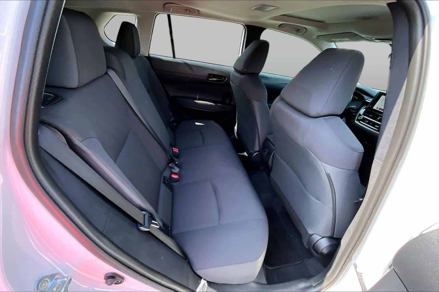 Used 2026 Toyota Corolla Cross LE w/ Moonroof Package FWD image 19