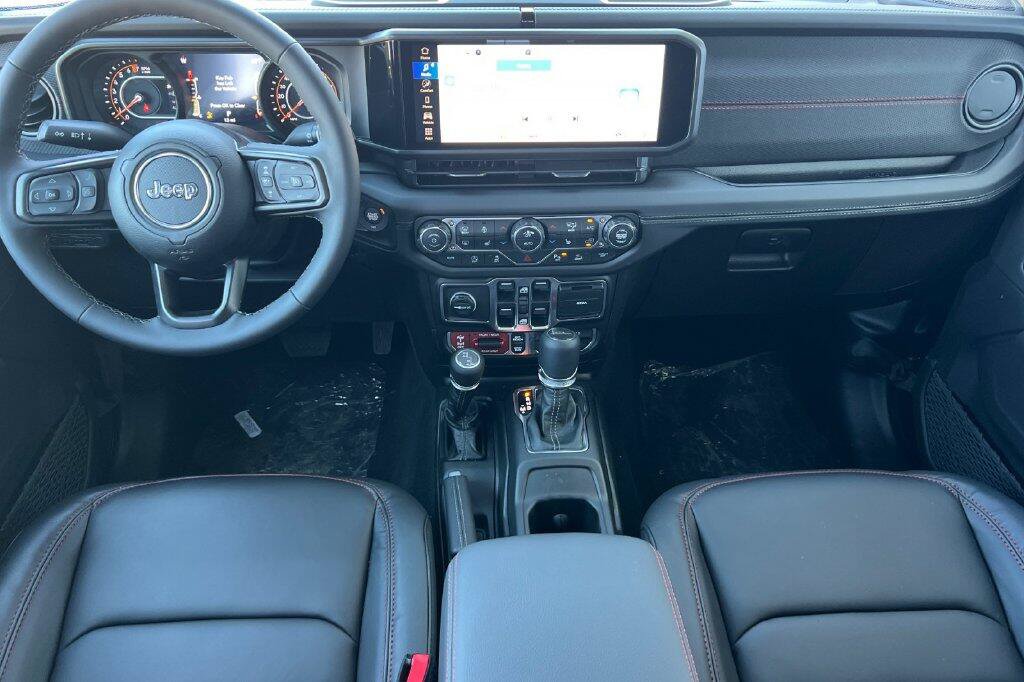 New 2026 Jeep Gladiator Rubicon w/ Safety Group AWD/4WD image 13