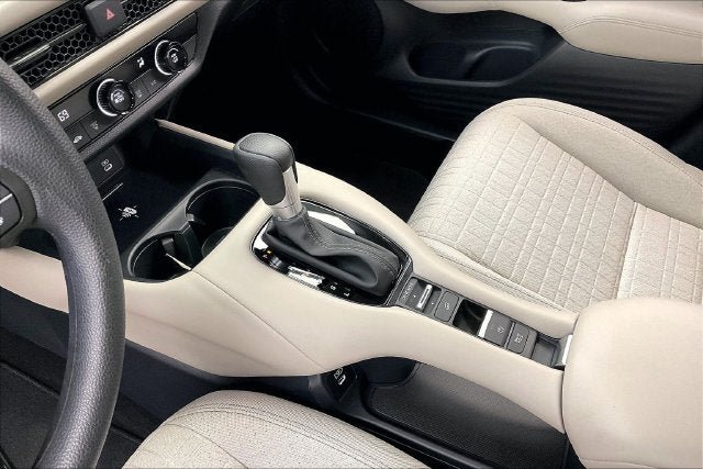 Certified 2027 Honda HR-V LX image 15