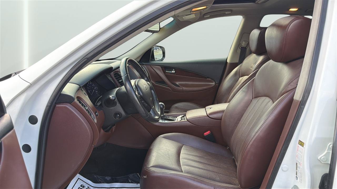 Used 2016 INFINITI QX50 AWD w/ Premium Plus Package image 11