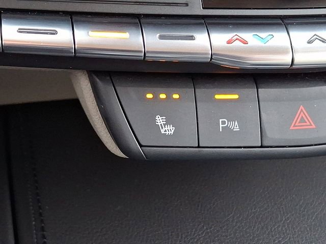 Certified 2023 Cadillac XT4 Luxury w/ Cold Weather Package image 28