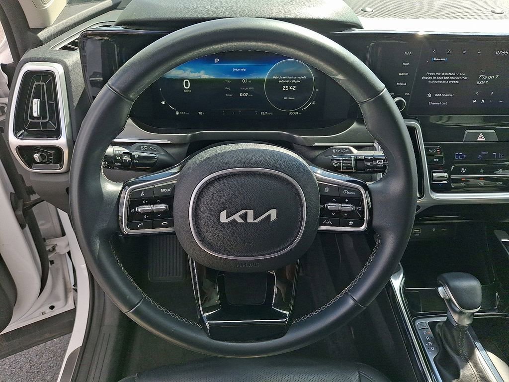 Certified 2023 Kia Sorento SX image 15