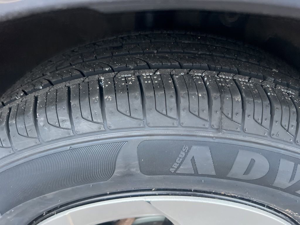 Used 2013 Toyota Prius Two image 40