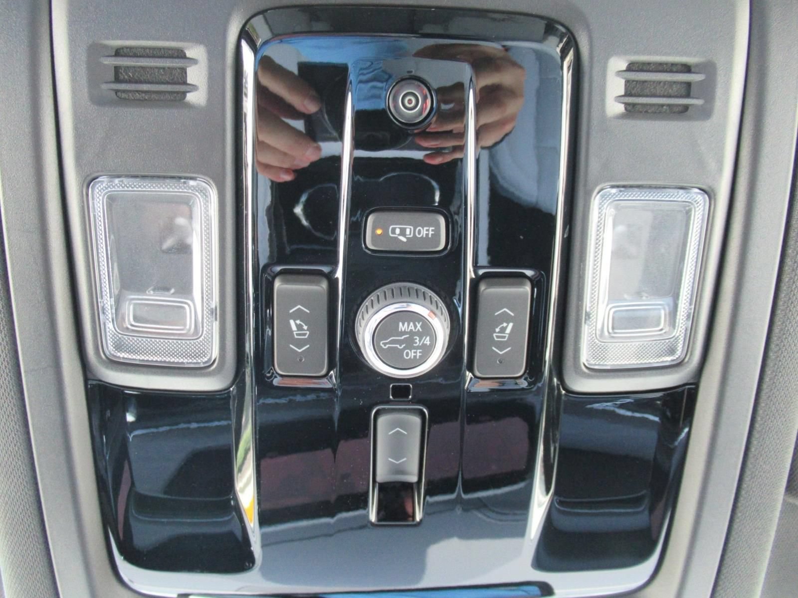 Used 2026 Chevrolet Suburban Premier AWD/4WD image 29
