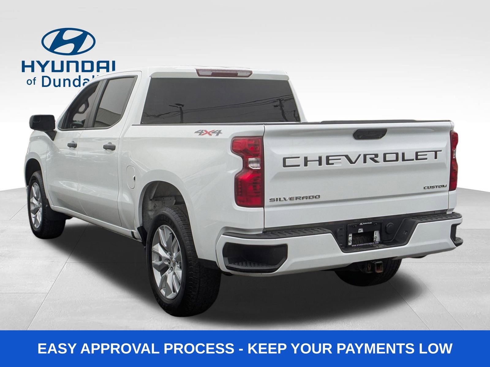 Used 2022 Chevrolet Silverado 1500 Custom image 3