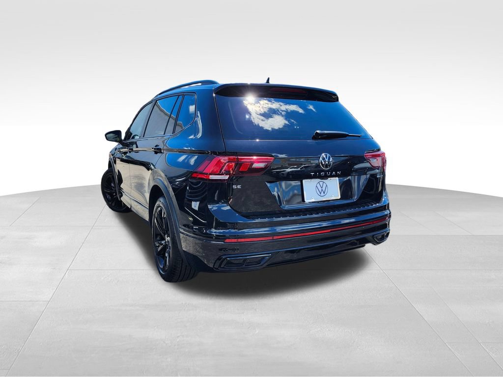 Certified 2024 Volkswagen Tiguan SE R-Line AWD/4WD image 5