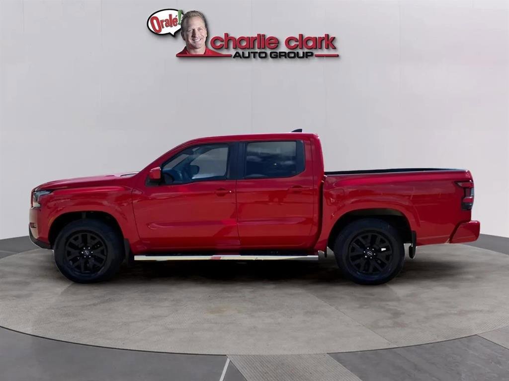 Used 2022 Nissan Frontier SV w/ Technology Package image 2