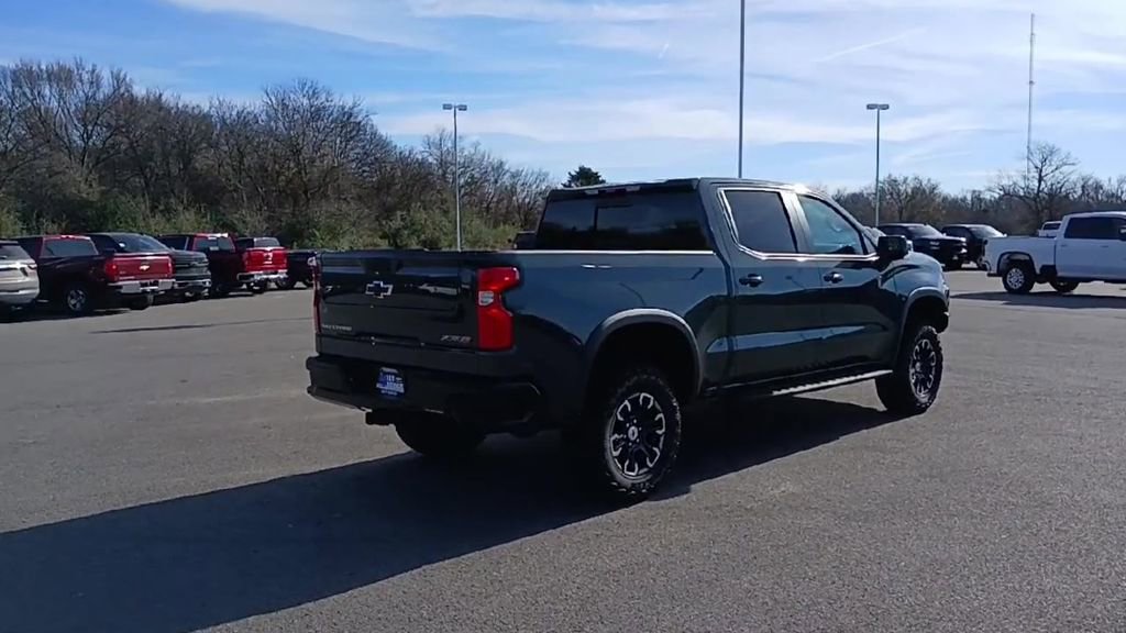 New 2026 Chevrolet Silverado 1500 ZR2 image 8