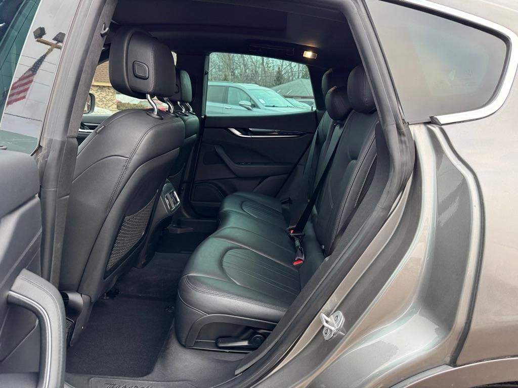Used 2019 Maserati Levante image 22