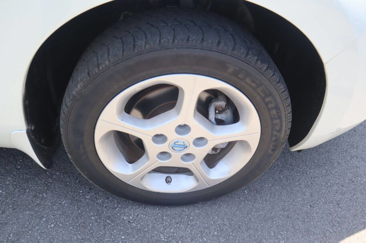 Used 2012 Nissan Leaf SL image 38