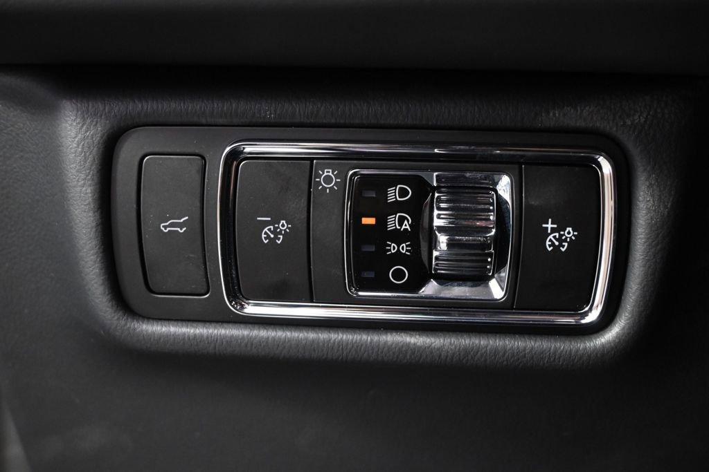 New 2026 Lincoln Aviator AWD image 25