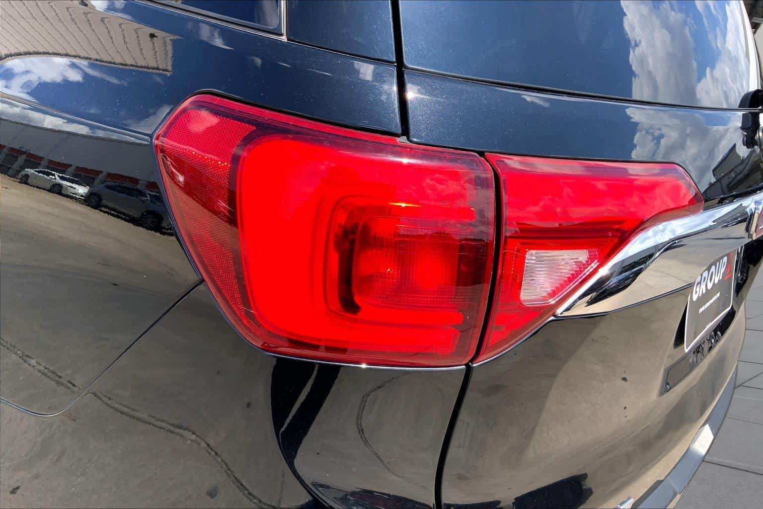 Used 2019 GMC Acadia SLE w/ Driver Alert Package I AWD/4WD image 29