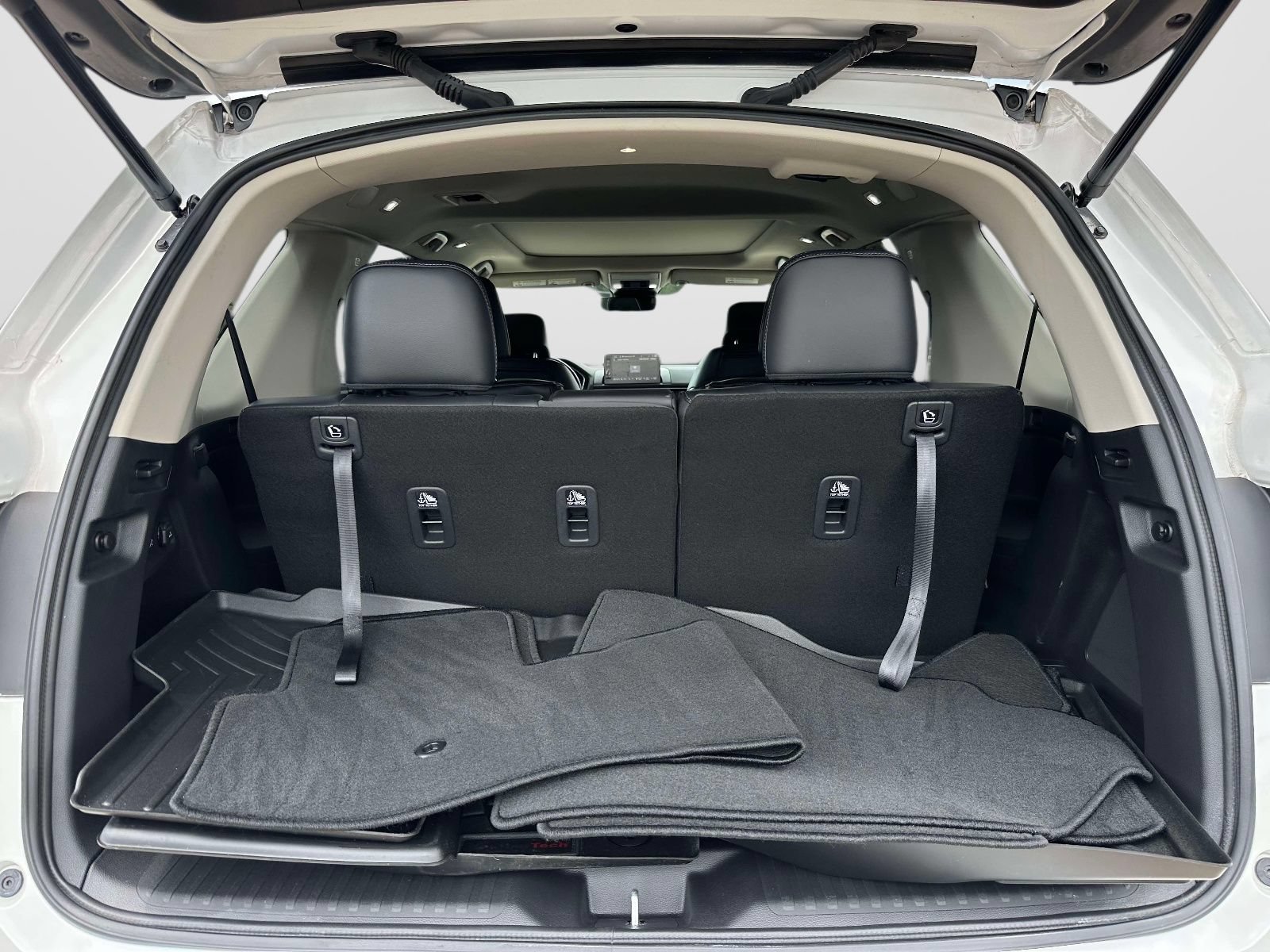 Used 2025 Honda Pilot Elite image 13