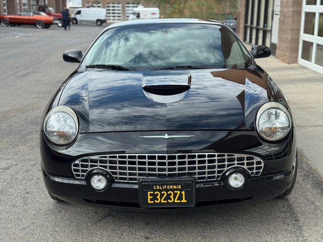 Used 2002 Ford Thunderbird Deluxe RWD image 7