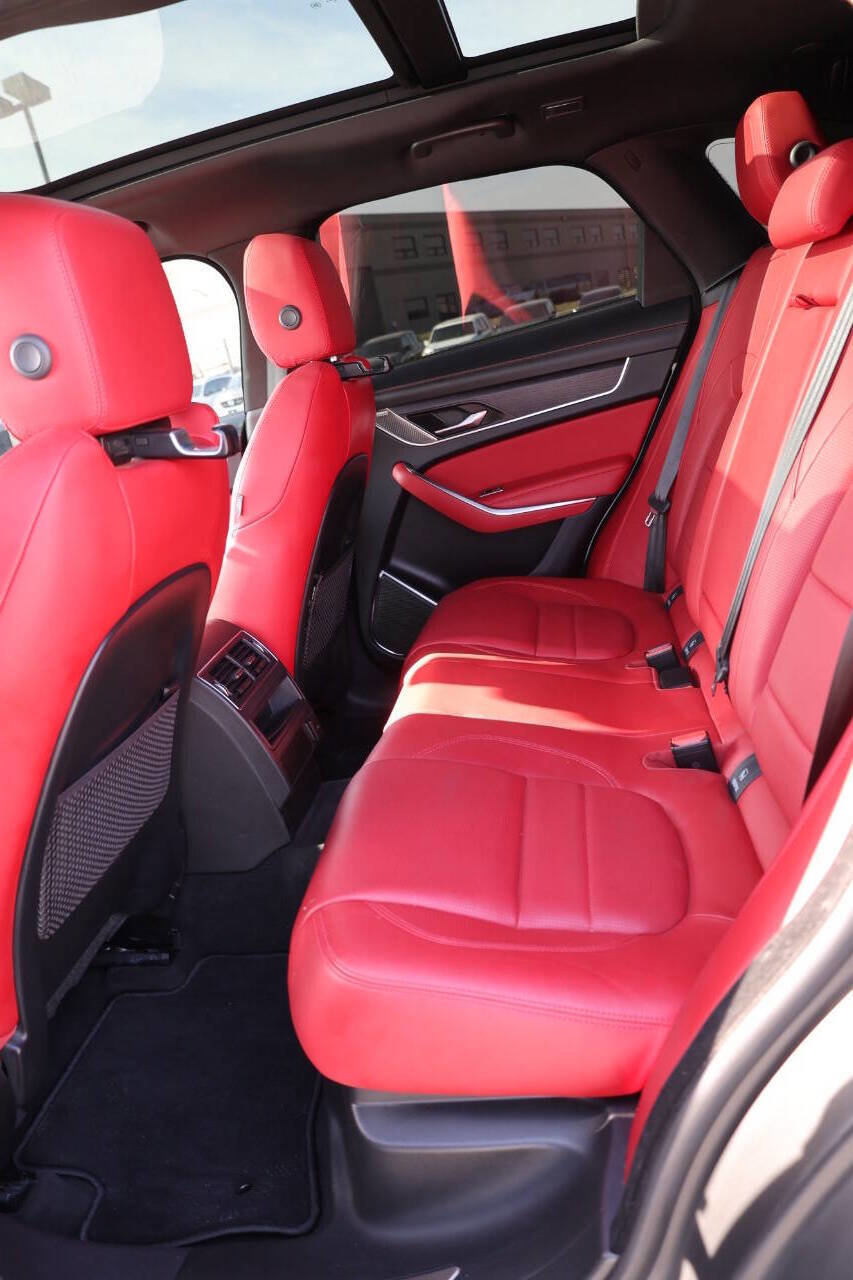 Used 2021 Jaguar F-PACE R-Dynamic S image 17