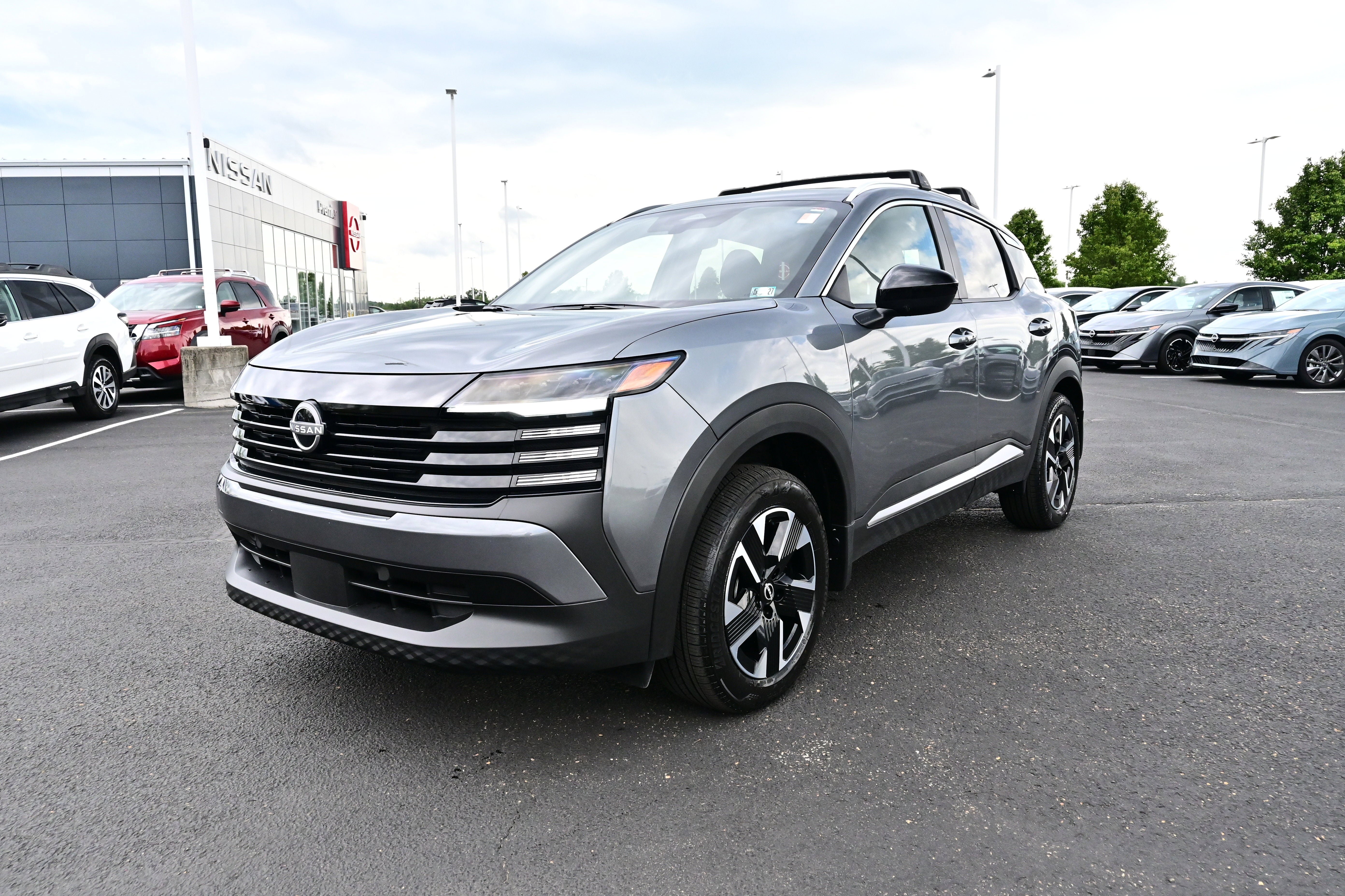 Certified 2026 Nissan Kicks SV w/ SV Premium Package AWD/4WD image 4