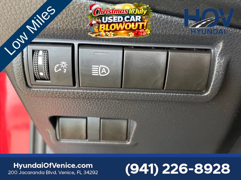Used 2024 Toyota Corolla Cross LE w/ Moonroof Package FWD image 25