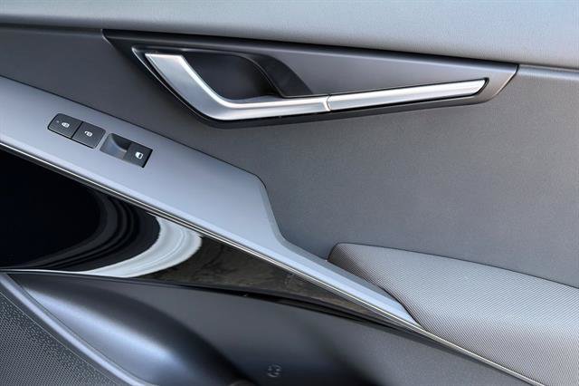 New 2026 Kia Niro Wind FWD image 19