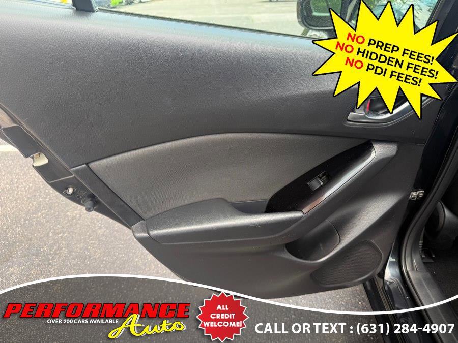 Used 2017 MAZDA MAZDA3 Sport w/ Preferred Equipment Package FWD image 25