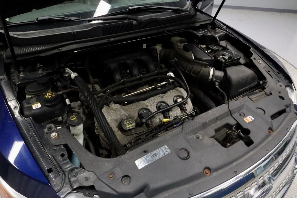 Used 2011 Ford Taurus SEL w/ 201A Rapid Spec Order Code FWD image 16