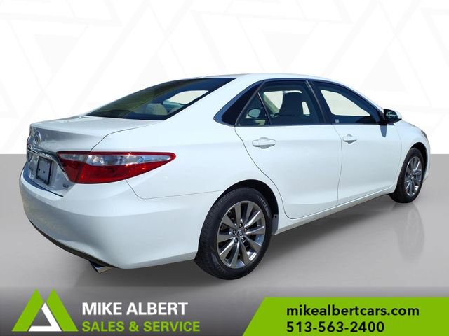 Used 2017 Toyota Camry XLE image 7