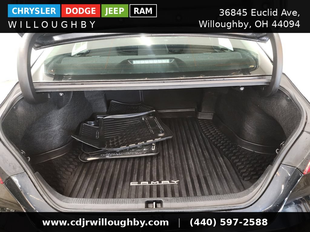 Used 2019 Toyota Camry LE FWD image 29