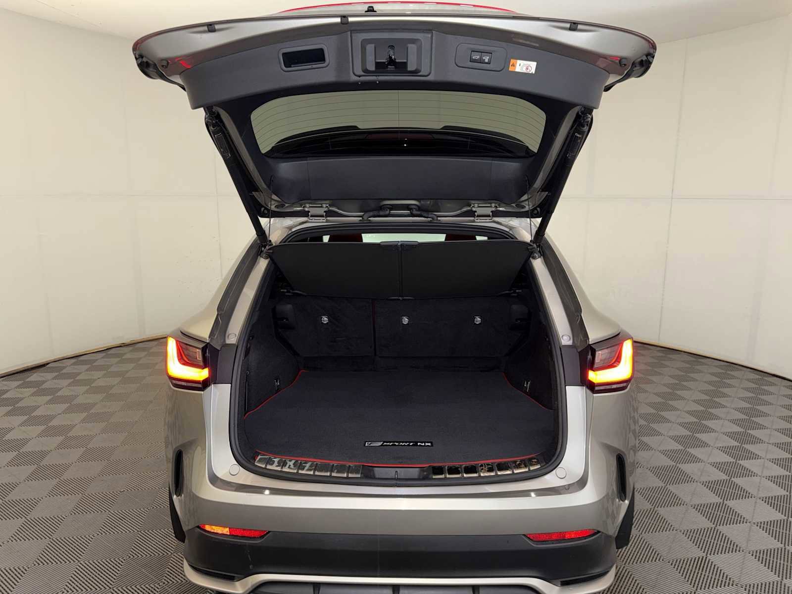 Used 2024 Lexus NX 350 F Sport image 22