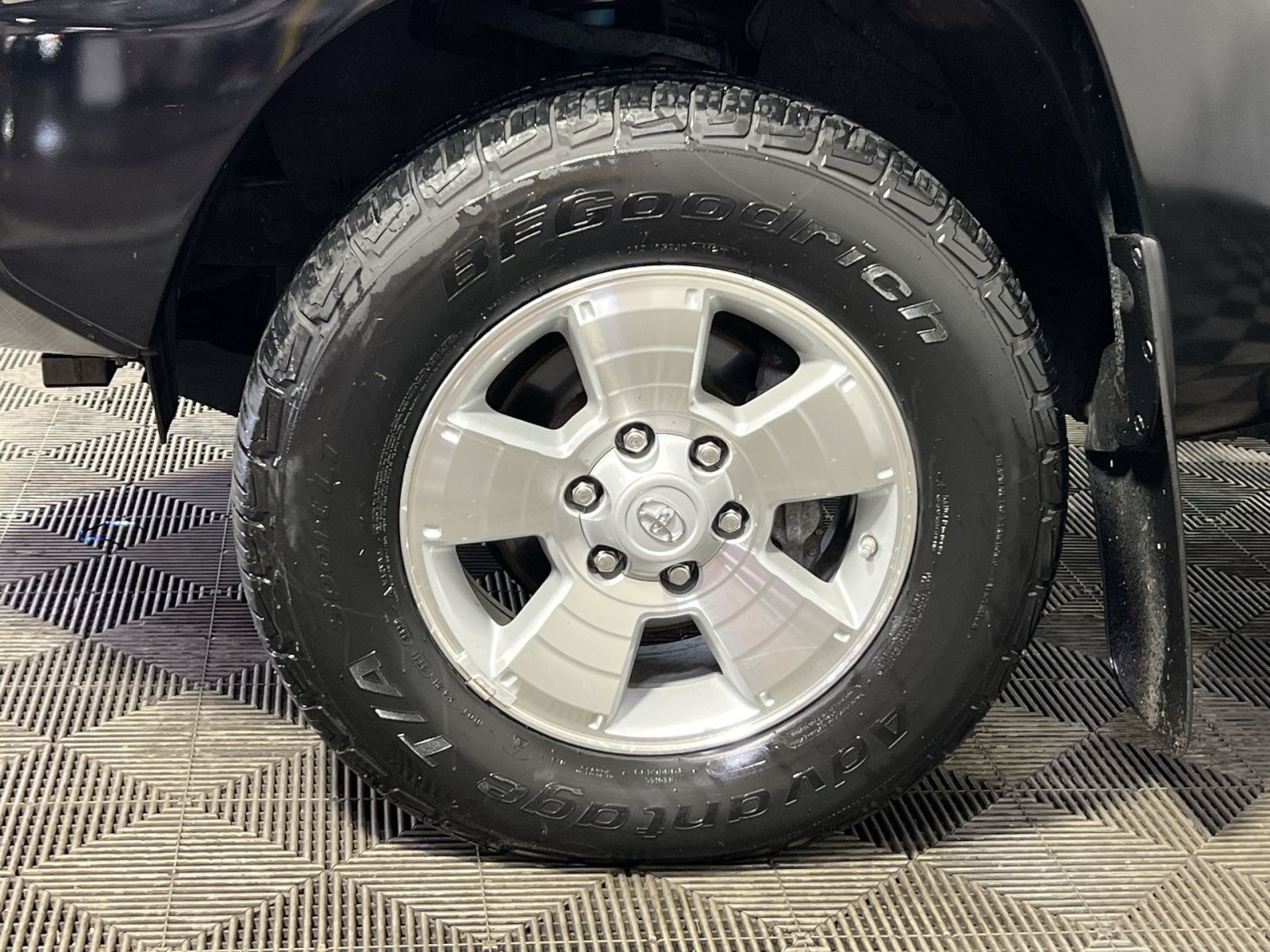 Used 2013 Toyota Tacoma 4x4 Double Cab w/ TRD Sport Pkg image 12