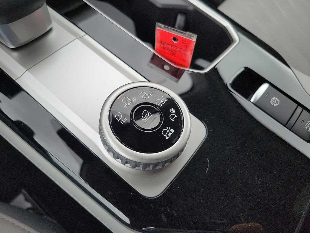 New 2025 Mitsubishi Outlander Platinum Edition image 20