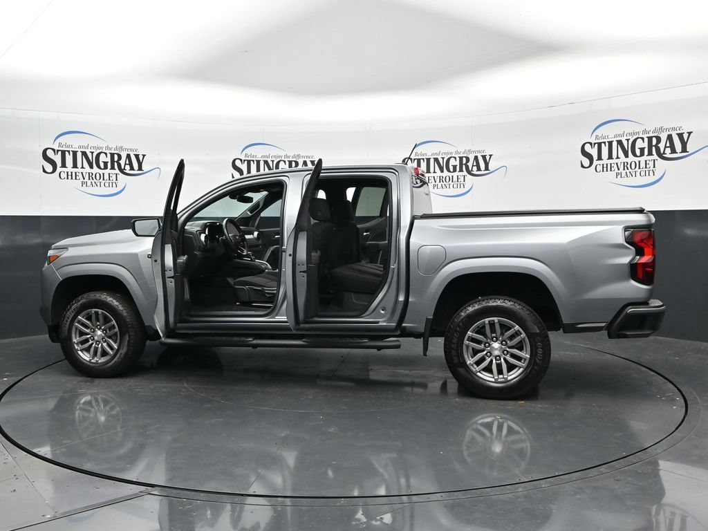 Used 2024 Chevrolet Colorado LT RWD image 37
