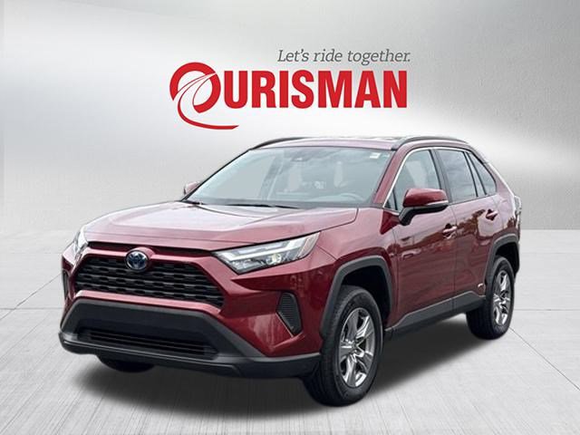 Used 2024 Toyota RAV4 XLE image 5