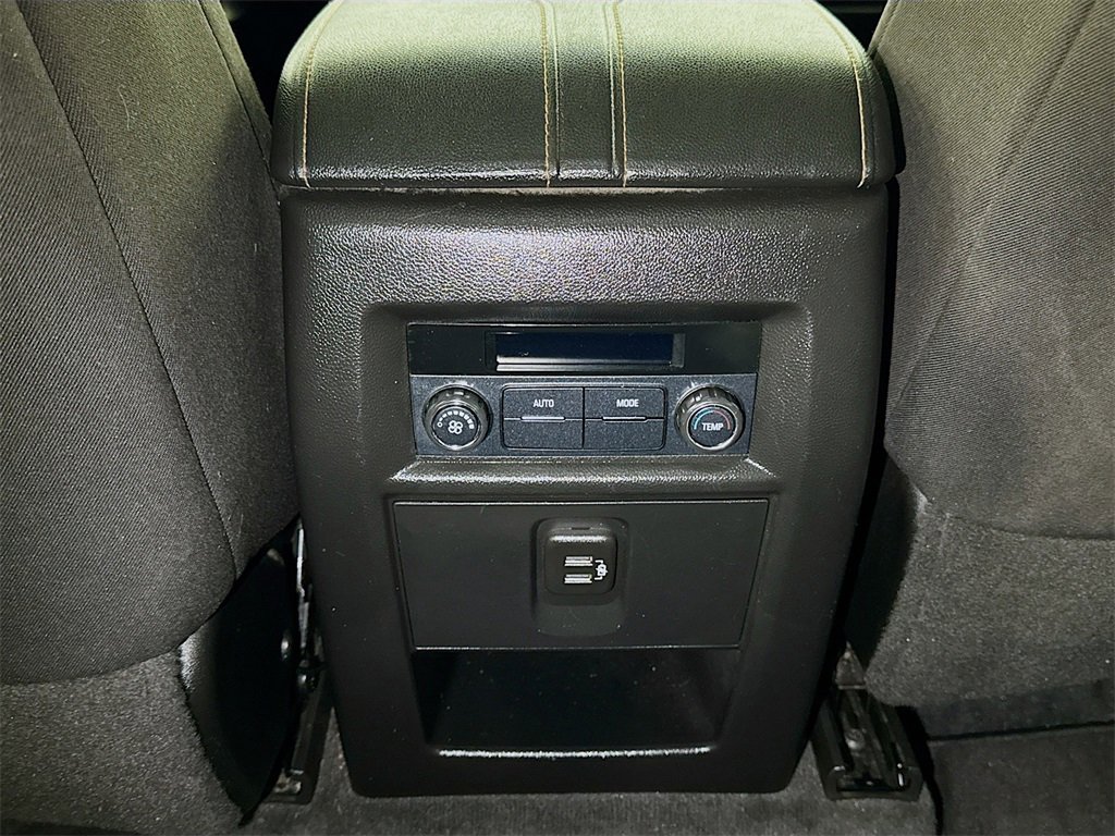 Used 2020 Chevrolet Traverse LT image 22