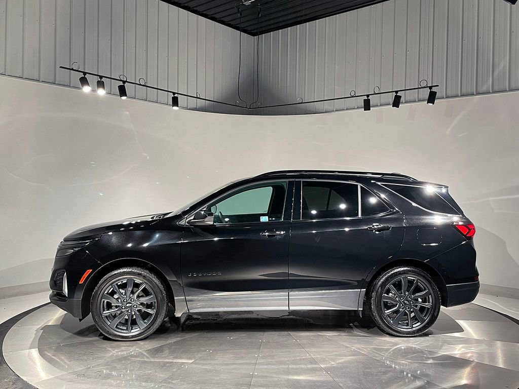 Used 2023 Chevrolet Equinox RS image 16