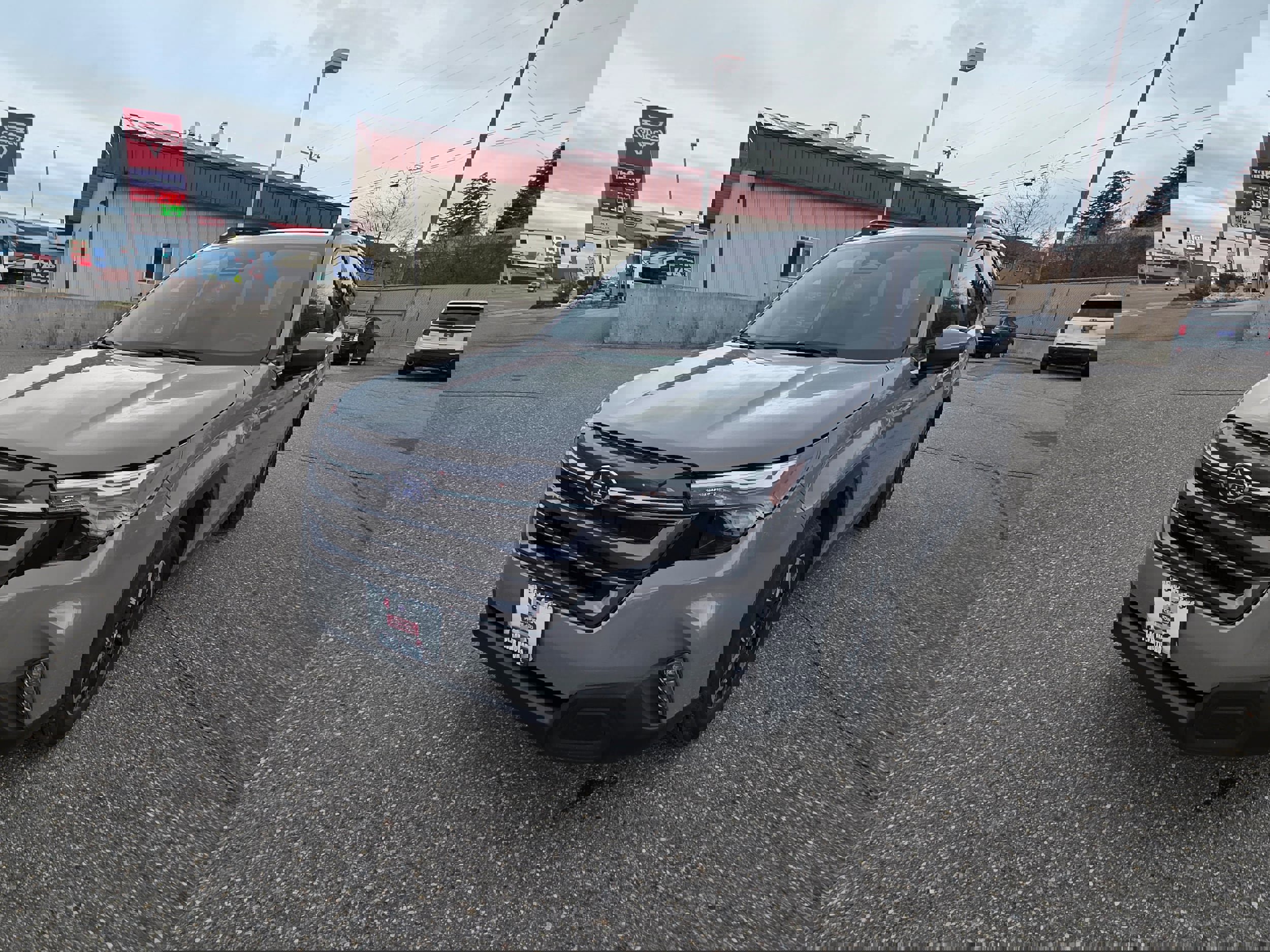 Used 2025 Subaru Forester Premium w/ Convenience Package #1