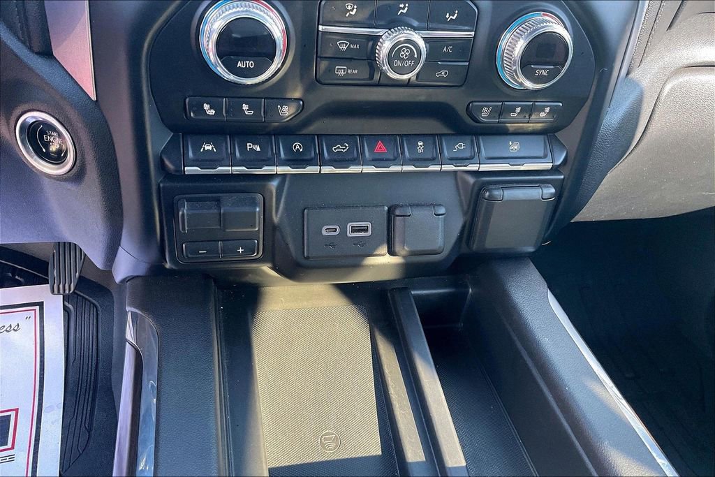 Used 2019 GMC Sierra 1500 SLT w/ SLT Premium Plus Package AWD/4WD image 32