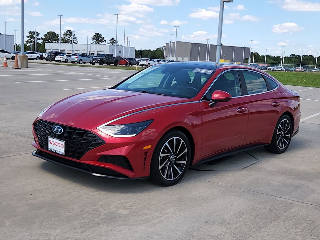 Used 2021 Hyundai Sonata Limited w/ Preferred Accessory Package FWD image 3