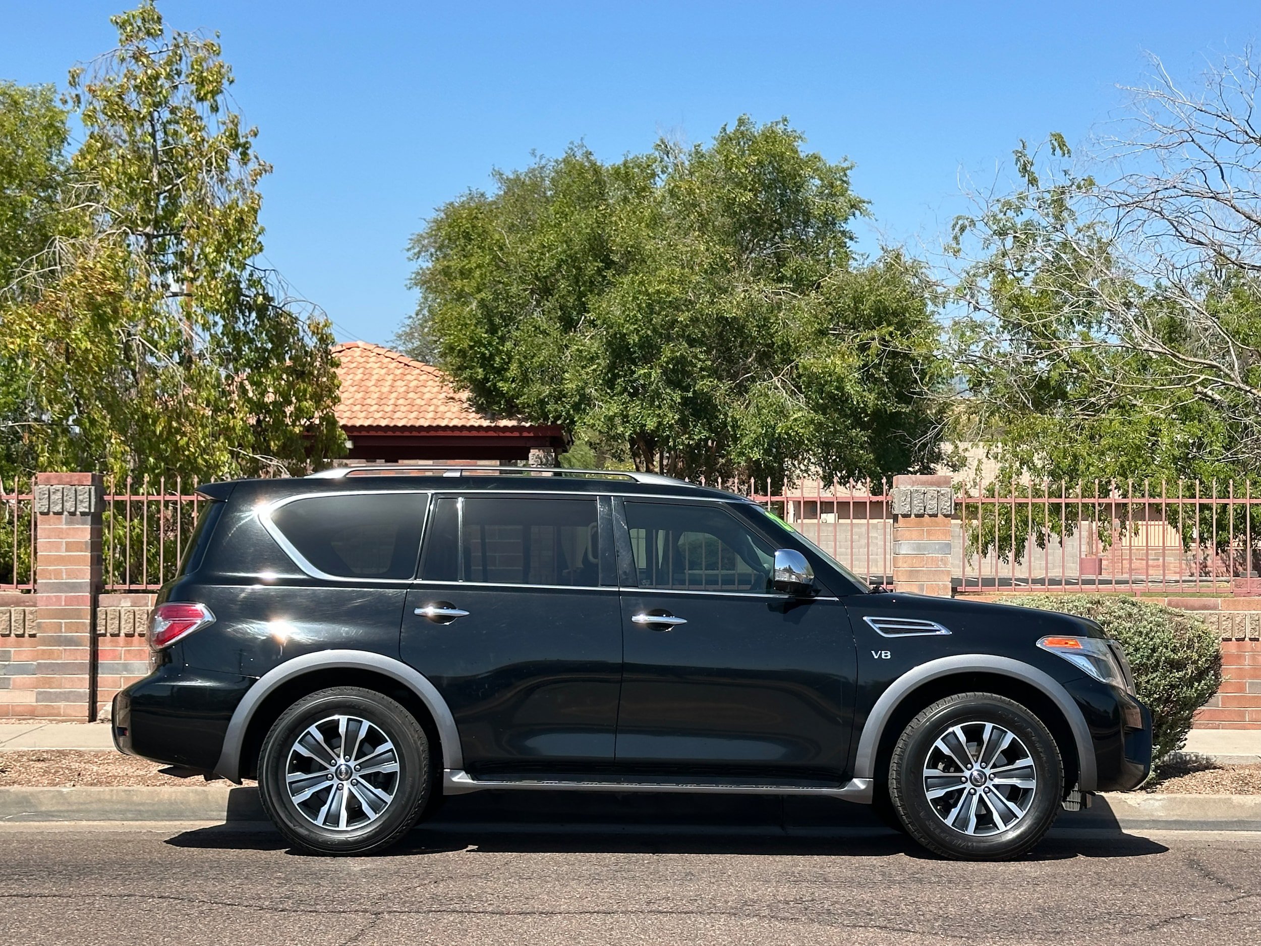 Used 2020 Nissan Armada SL w/ Premium Package AWD/4WD image 9