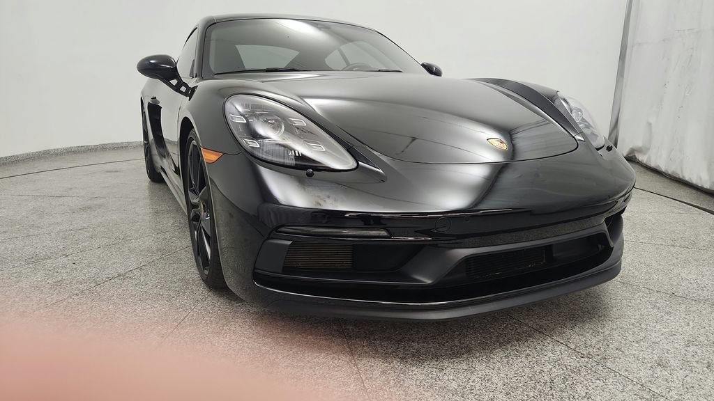 Used 2018 Porsche 718 Cayman GTS RWD image 11