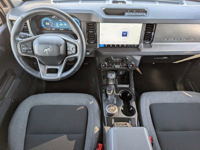 Used 2025 Ford Bronco Big Bend image 6