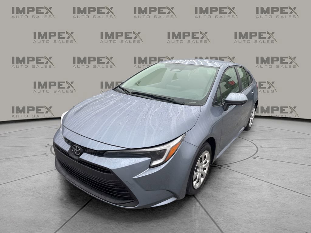 Used 2026 Toyota Corolla LE FWD image 1