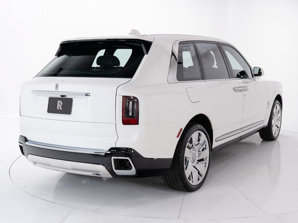 Used 2026 Rolls-Royce Cullinan AWD/4WD image 5