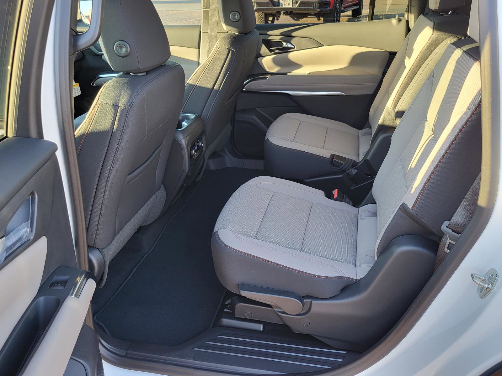 New 2026 Chevrolet Traverse LT w/ Driver Confidence Package image 13