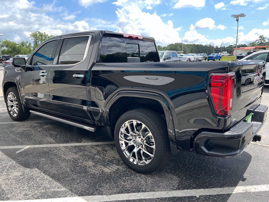 New 2026 GMC Sierra 1500 Denali w/ Denali Reserve Package AWD/4WD image 23