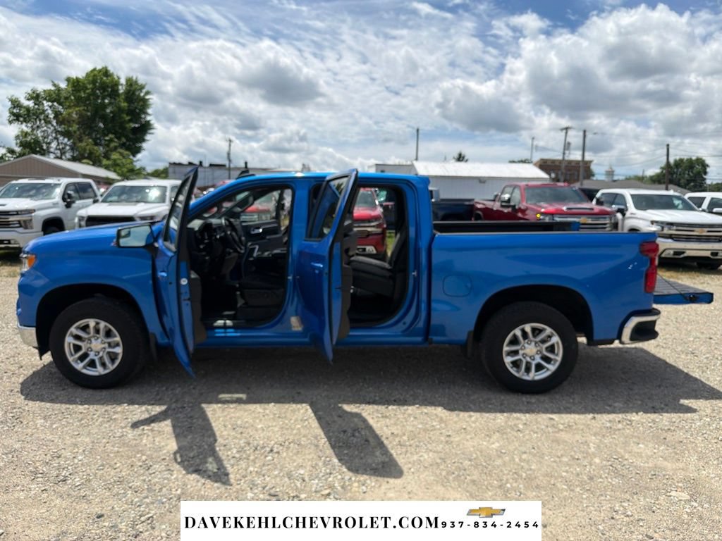 Used 2025 Chevrolet Silverado 1500 LT AWD/4WD image 27