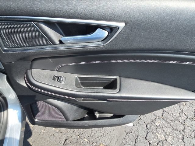 Used 2024 Ford Edge Titanium AWD/4WD image 27