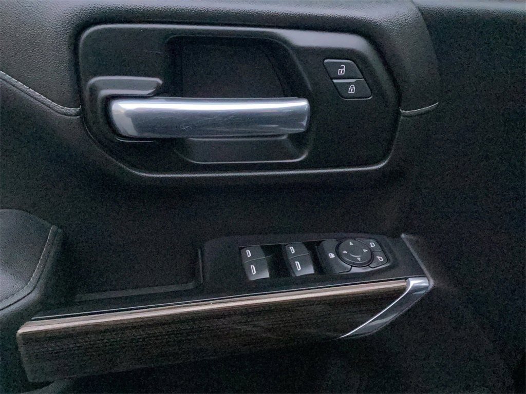 Used 2019 Chevrolet Silverado 1500 RST image 12